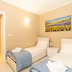 Piazza Solferino Central Apartment